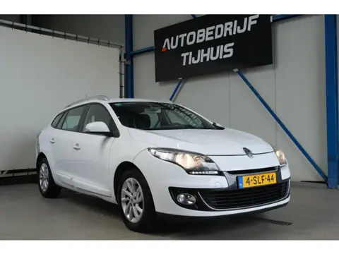 Renault Mégane Estate 1.5 dCi Collection > Schade achterzijde <