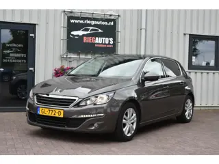 Peugeot 308 1.2 111 PK Blue Lease Executive. Panerama dak, Cruise, Navi, Trekhaak!!