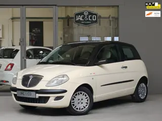 Lancia Ypsilon 1.4-16V Argento Airco 2e eigenaar NL-NAP