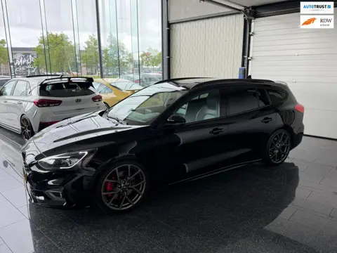 Ford Focus Wagon 2.3 EcoBoost ST-3 2019 280PK Zwart ST3