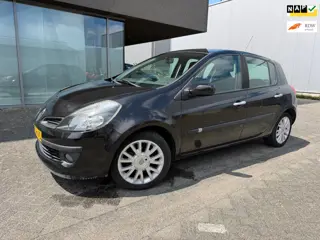 Renault Clio 1.6-16V Dynamique Luxe AIRCOBJ 1+2006 APK 9+2027
