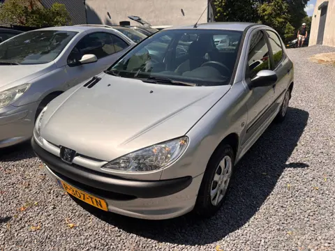 Peugeot 206 1.4 One-line 5 DEURS KM 120955 NAP