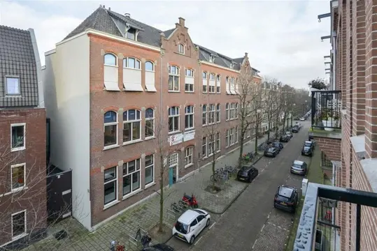 Woning aan de Rustenburgerstraat te Amsterdam