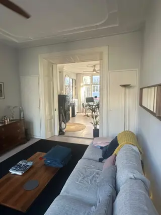 Woning aan de Koninginneweg te Amsterdam