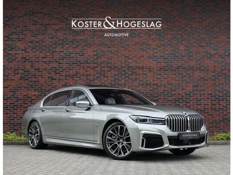 BMW 7 Serie 750Li xDrive High Executive | Lounge Pack - Pano - Trekhaak