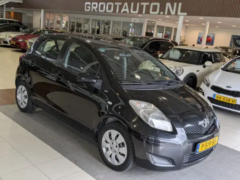 Toyota Yaris 1.0 VVTi Acces Airco, Stuurbekrachtiging