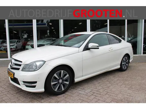 Mercedes-Benz C-Klasse Coupé LEDER / Xenon 180 (bj 2012)