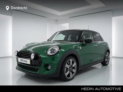 MINI 5-deurs Cooper 60 Years Edition | Panorama | Leder | Harman Kardon | 2 jaar Garantie