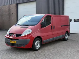 Renault TRAFIC T29 L2/H1 2.0 DCI 66KW E4 / Generique / Airco / Zijdeur / APK 11-2026 / Trekhaak / 2 
