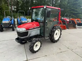 Yanmar EF226 met Cabine