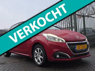 Peugeot 208 1.2 PureTech Blue Lease Executive airco elektrische ramen cv op afs