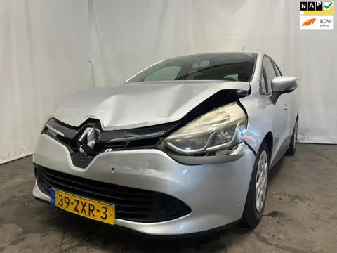 Renault Clio 1.5 dCi ECO Expression SCHADEAUTO!!