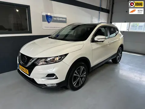 Nissan Qashqai 1.6 N-Connecta Pano|Navi|163PK