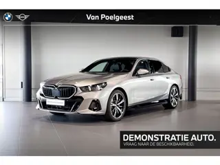 BMW 5 Serie Sedan 520i | M Sport Pro | Glazen Panoramadak | Harman Kardon | Comfort Access | Trekhaa