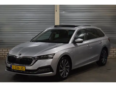 Skoda Octavia Combi 1.0 e-TSI Business Edition Plus + Panoramadak|Android Auto/Carplay|Stoelverwarmi