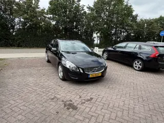 Volvo S60 2.0T Intro Edition CAMERA PDC CRUISE NAVI