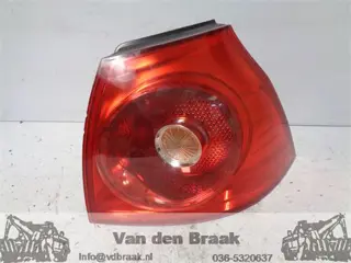 Volkswagen Golf Hatchback 2003-2008 Achterlicht rechts buitenzijde
