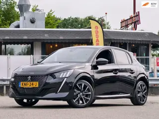 Peugeot 208 1.2 PureTech GT Pack\\AUTOMAAT\CAMERA\NAVI\CARPLY