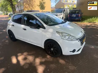 Peugeot 208 Bouwjaar 2014 / 121.000 NAP / Leuke auto