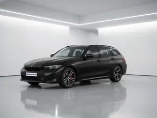 BMW 3 Serie Touring 330e M-Sport Pro | Panorama | Camera | 18" | Adaptieve LED koplampen