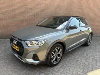 Audi A1 citycarver 25 TFSI Advanced Edition `Camera / Chronosgrijs`