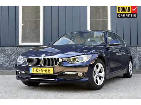 BMW 3-serie 320i EfficientDynamics Edition Upgrade Edition Rijklaarprijs-Garantie Leder sport interi