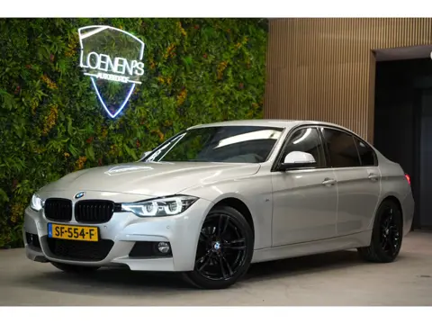 BMW 3-serie 318i Edition M Sport Shadow / Camera / CarPlay / Cruise