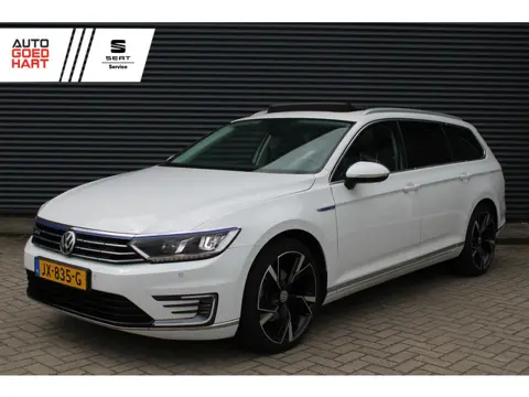 Volkswagen Passat Variant 1.4 TSI GTE Highline Panoradak Leer/Alcantara Adaptive-Cruise Car-Play
