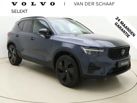 Volvo XC40 B3 177pk Plus Black Edition / Harman en kardon audio / Stoel/- en stuurverwarming / Elekt