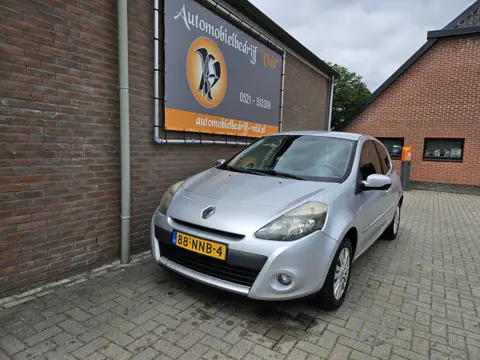 Renault Clio 1.2 Collection (bj 2010)