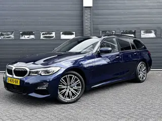 BMW 3 Serie Touring 330e xDrive High Executive | H&K Audio | 360 Camera | ACC | Laser | Trekhaak | €