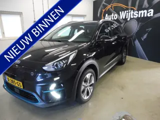 Kia e-Niro DynamicLine 64 kWh Warmtepomp | 3 fase SOH 100% Camera | Stof/leer | LMV 17"| LED | Apple