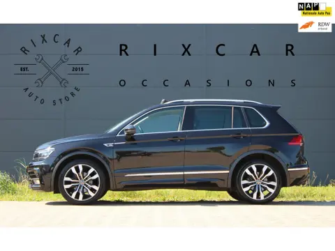 Volkswagen Tiguan 1.4 TSI ACT Highline R-Line Automaat Panodak Trekhaak 1eEigenaar !!NIEUWBINNEN!!