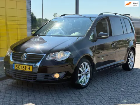 Volkswagen Touran 1.4 TSI Highline 140PK ECC AIRCO Navi Camera Pdc
