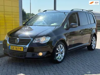 Volkswagen Touran 1.4 TSI Highline 140PK ECC AIRCO Navi Camera Pdc