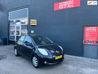 Toyota Yaris 1.3 VVTi Idols