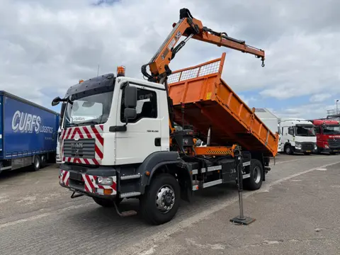 MAN TGM 18.280 TGM 18.280 4 X 4 EX GOVERNMENT 151.000 KM TIPPER+KRAN HIAB 122 HI DUO REMOTE