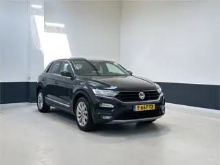 Volkswagen T-Roc 1.5 TSI Sport Automaat | LM velgen | Airco | Bluetooth |