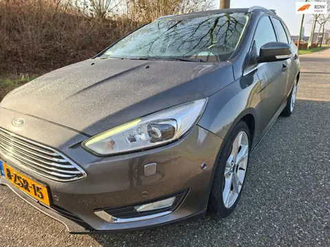 Ford Focus Wagon 1.5 Titanium Edition Super mooie auto
