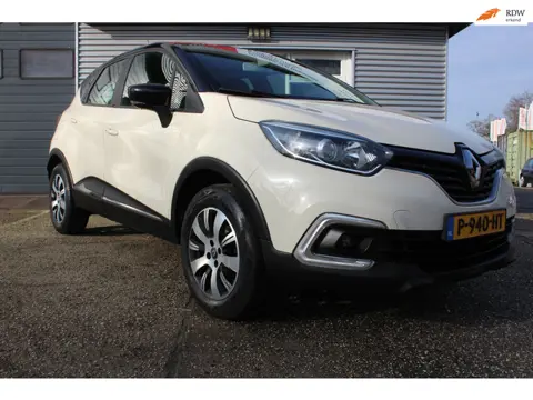 Renault Captur 0.9 TCe Zen 5-deurs airco, nieuwe distributie-set, trekhaak, cruise-control, boekjes,