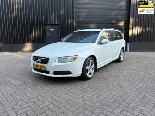 Volvo V70 2.4 D5 Momentum| EXPORT EX BPM