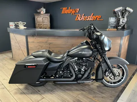 Harley Davidson FLHX Streetglide Denim Black CFR Exhaust Black Edition