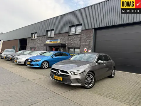 Mercedes-Benz A-Klasse 180 Business Solution AMG | 1E EIGENAAR | 12MND GARANTIE | LED | CARPLAY | CR
