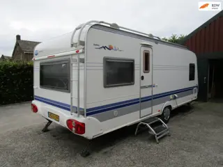 Hobby 24 560 lang breed 250 airco mover voortent tv compleet