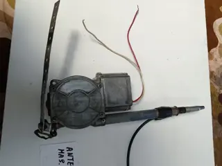 Antenna for Maserati Indy