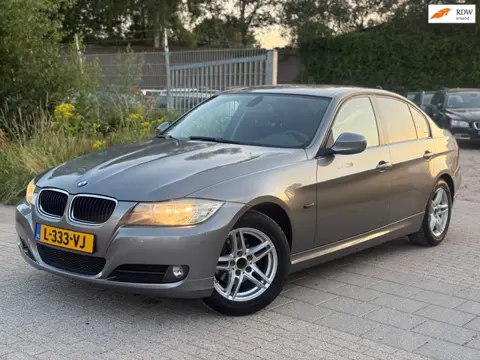 BMW 3-serie 320i Airco Cruise Half Leder Parkeer sensor