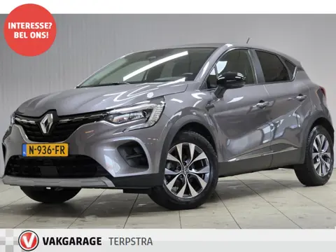 Renault Captur 1.0 TCe 100 Intens/ Trekhaak/ 17 '' LMV/ LED Koplampen/ Keyless/ Apple + Android/ DAB