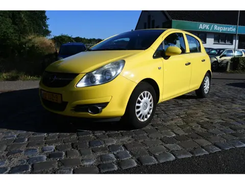 Opel Corsa 1.2-16V Essentia 5 drs airco apk nw 14-8-2027