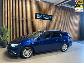 Toyota Auris Touring Sports 1.8 Hybrid Lease pro Panodak,Camera,Half leer