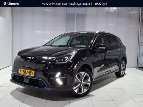Kia e-Niro DynamicPlusLine 64 kWh SOH 100% Stoel en Stuur verwarming, Schuif kantel dak, Apple Carpl